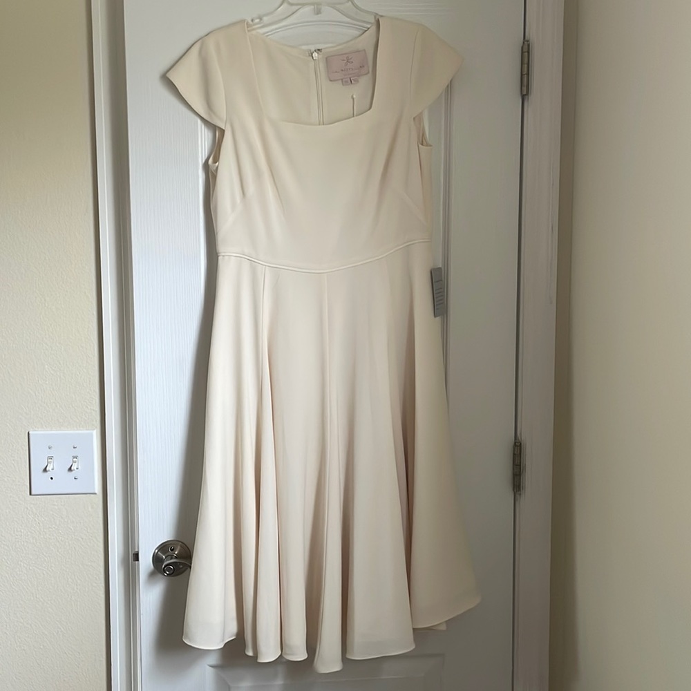 Gal Meets Glam cream/off white dress